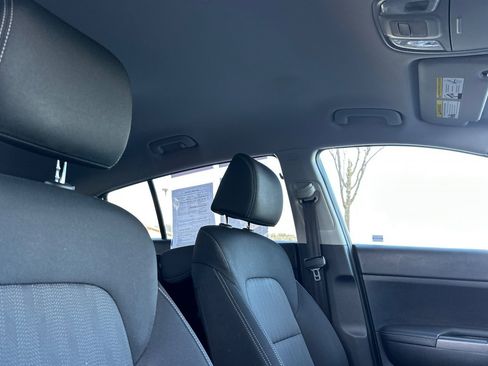 Used 2021 Kia Sportage LX image 18