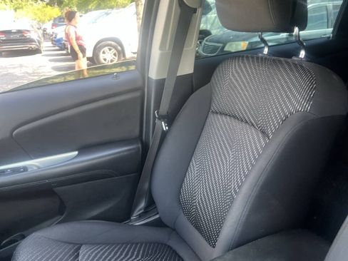 Used 2015 Dodge Journey American Value Package w/ Flexible Seating Group FWD image 12