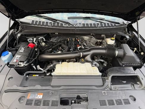 Used 2024 Lincoln Navigator L Reserve AWD/4WD image 11