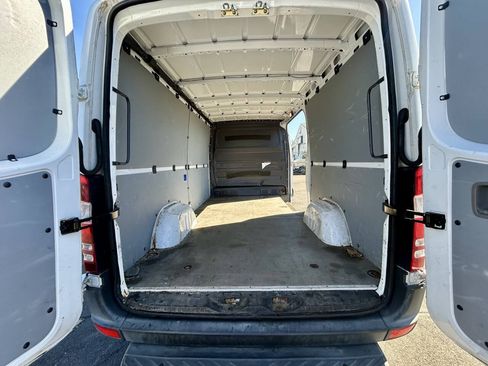 Used 2015 Mercedes-Benz Sprinter 2500 w/ Driver Comfort Package image 24