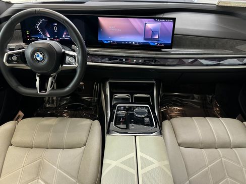 Certified 2023 BMW 740i RWD image 15