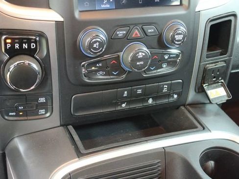 Used 2022 RAM 1500 Warlock AWD/4WD image 19