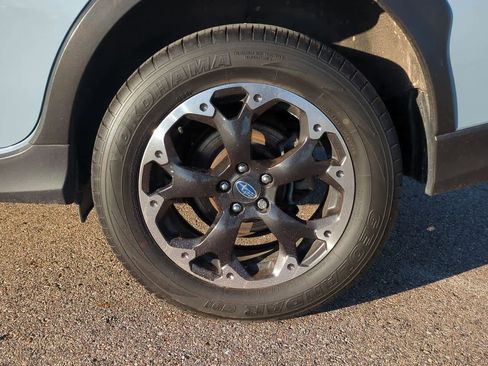 Used 2023 Subaru Crosstrek 2.0i Premium image 13