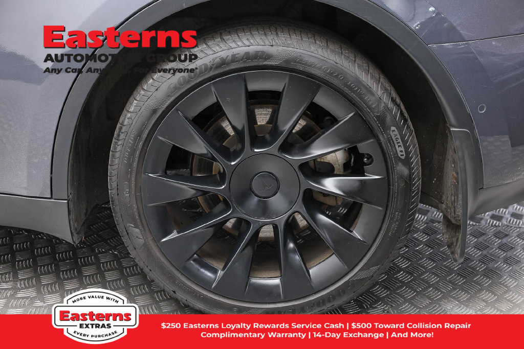 Used 2022 Tesla Model Y Long Range AWD/4WD image 9