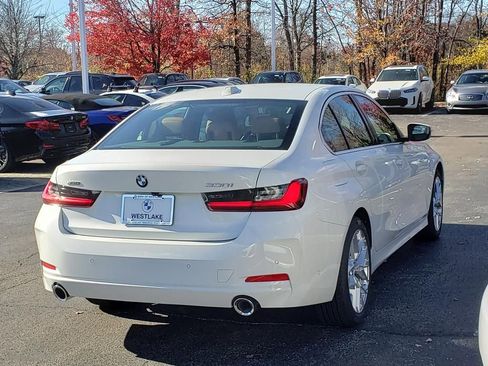 New 2026 BMW 330i xDrive Sedan w/ Premium Package AWD/4WD image 4