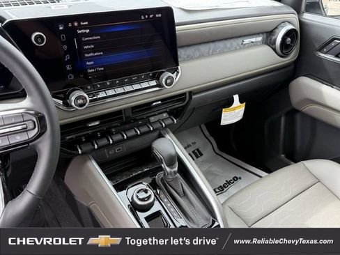 New 2026 Chevrolet Colorado ZR2 w/ Technology Package AWD/4WD image 18