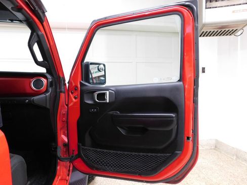 Used 2020 Jeep Wrangler Rubicon w/ Uconnect 4C Nav & Sound Group AWD/4WD image 63