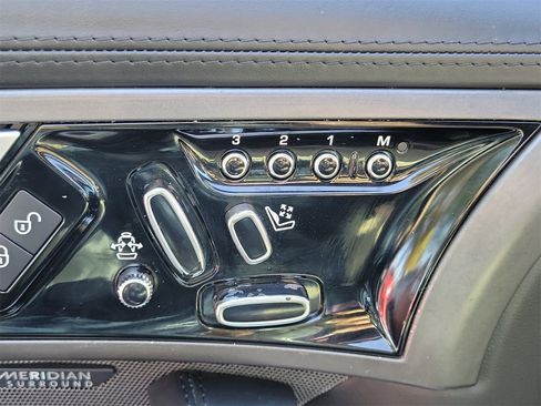 Used 2016 Jaguar F-TYPE S image 28