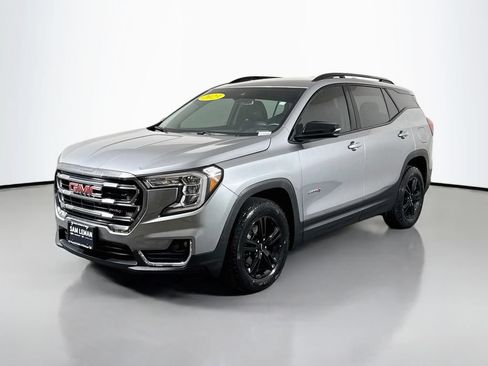Used 2023 GMC Terrain AT4 AWD/4WD image 3