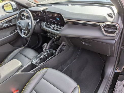 Used 2025 Chevrolet TrailBlazer ACTIV w/ Convenience Package FWD image 38