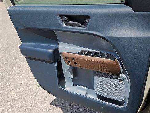 Used 2024 Ford Maverick Lariat FWD image 13