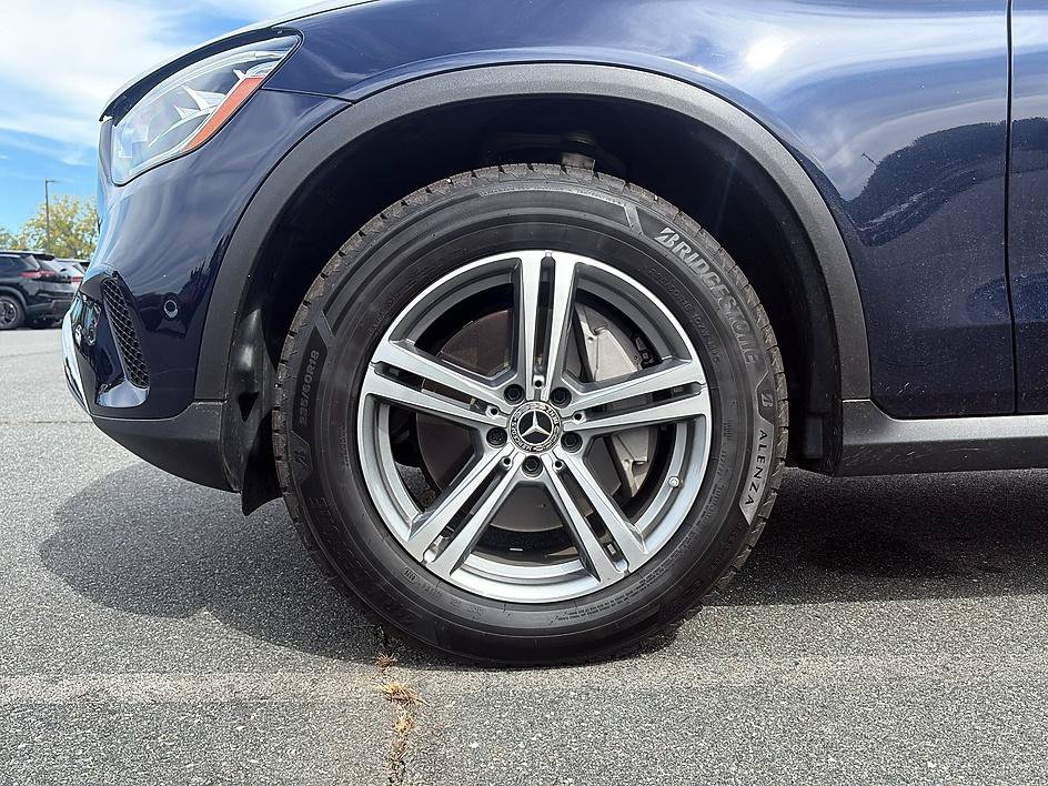 Used 2022 Mercedes-Benz GLC 300 image 9