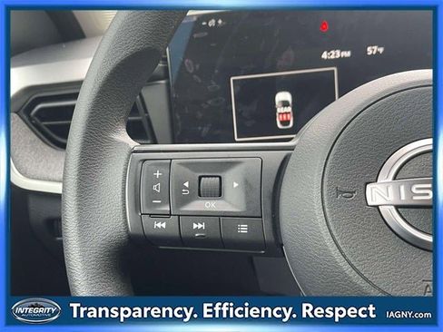 Certified 2025 Nissan Kicks SV image 19