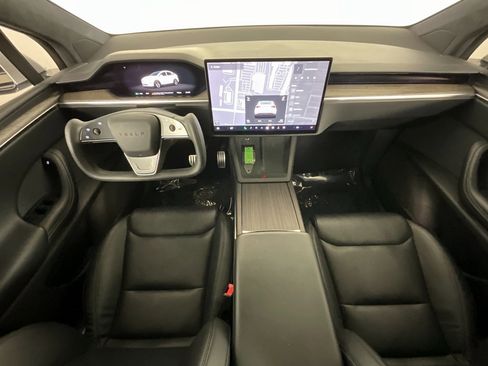 Used 2022 Tesla Model X image 10