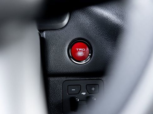 Used 2025 Toyota Tundra Limited w/ TRD Off-Road Package image 15