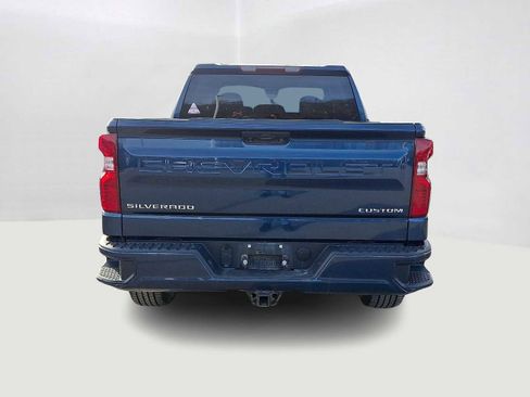 Used 2022 Chevrolet Silverado 1500 Custom image 6