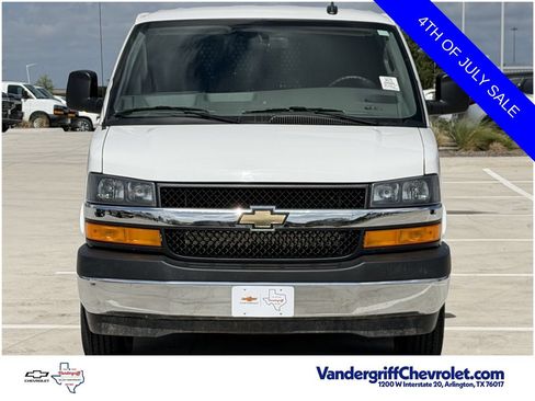 Used 2025 Chevrolet Express 2500 w/ Driver Convenience Package RWD image 7