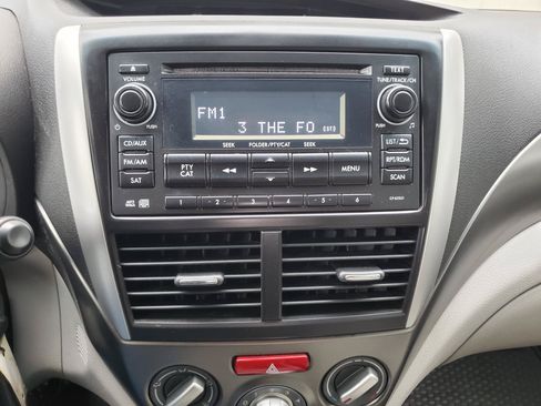 Used 2013 Subaru Forester 2.5X Premium AWD/4WD image 33
