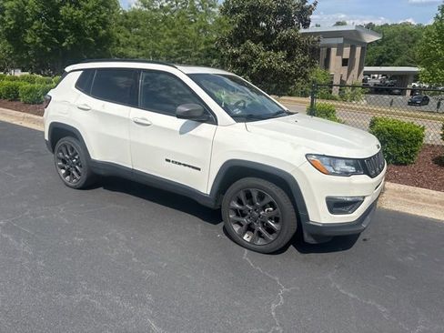 Used 2021 Jeep Compass Latitude w/ Sun and Sound Group AWD/4WD image 4