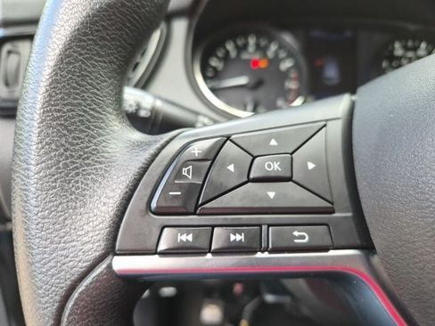 Used 2019 Nissan Rogue Sport S w/ Appearance Package AWD/4WD image 22