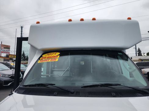Used 2015 Ford E-350 and Econoline 350 Super Duty RWD image 31