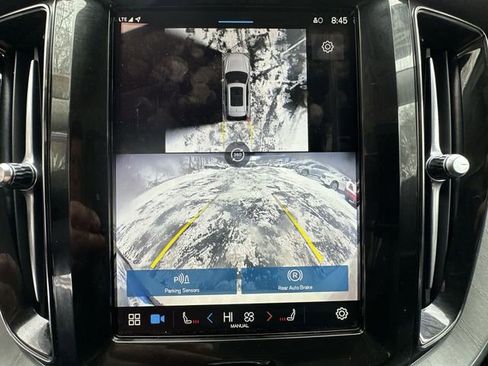 Used 2025 Volvo XC60 B5 Plus image 28