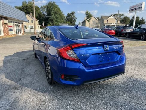 Used 2018 Honda Civic EX-T image 11