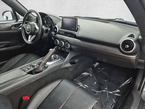 Used 2018 MAZDA MX-5 Miata Grand Touring RWD image 18