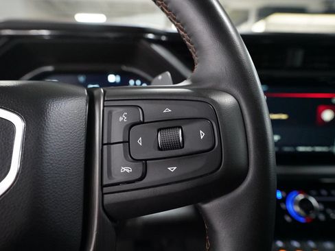 Used 2023 GMC Sierra 1500 AT4 w/ AT4 Preferred Package AWD/4WD image 17