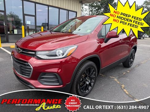 Used 2021 Chevrolet Trax LT w/ Driver Confidence Package AWD/4WD image 4