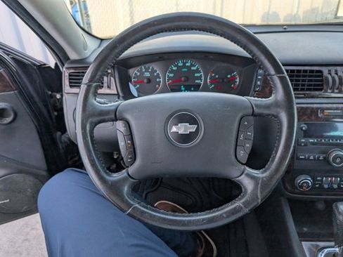 Used 2013 Chevrolet Impala LTZ image 8