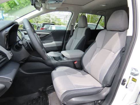 Used 2024 Subaru Outback Premium AWD/4WD image 12