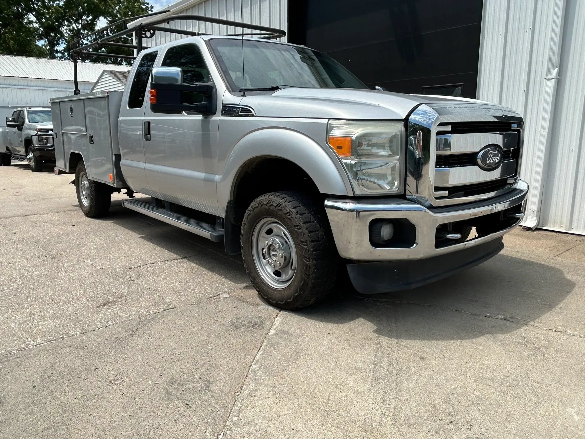Used 2012 Ford F250 XLT w/ XLT Premium Pkg AWD/4WD image 2