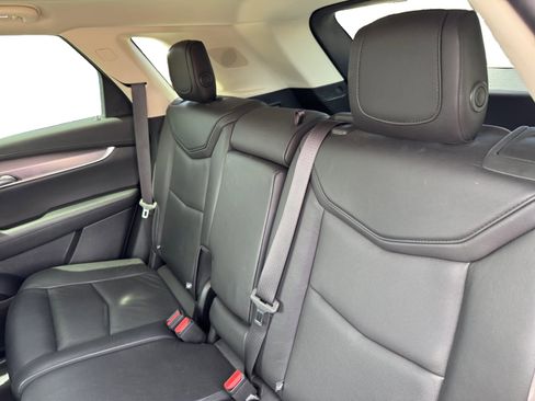 Used 2019 Cadillac XT5 Luxury FWD image 16