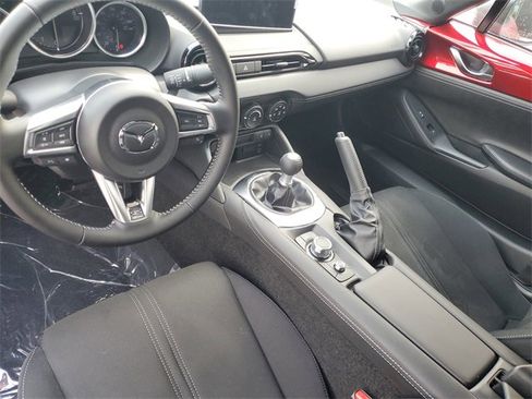New 2025 MAZDA MX-5 Miata Club image 10