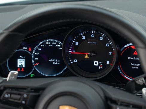 Certified 2022 Porsche Panamera 4 image 30