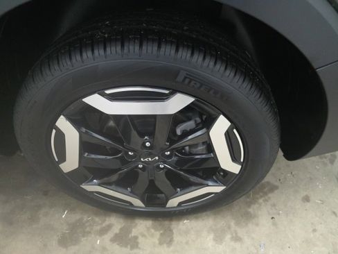 Used 2024 Kia Telluride S w/ S Sunroof Package image 12