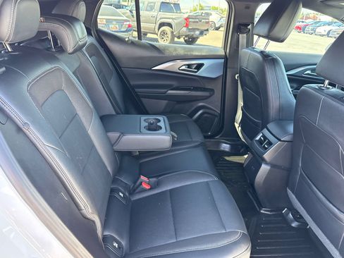 Used 2024 Chevrolet Equinox EV LT AWD/4WD image 16