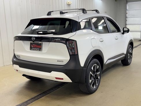 New 2026 Nissan Kicks SV w/ SV Premium Package image 5