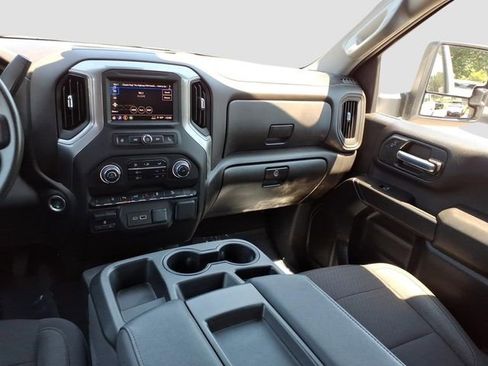 Used 2025 Chevrolet Silverado 2500 Custom w/ Custom Value Package AWD/4WD image 30