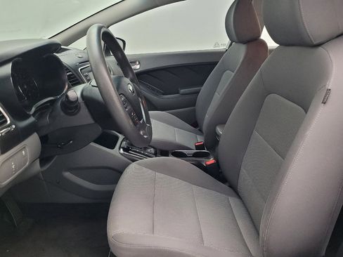Used 2017 Kia Forte LX image 17