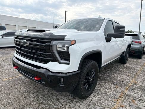 Used 2025 Chevrolet Silverado 2500 LTZ w/ Trail Boss Package AWD/4WD image 7