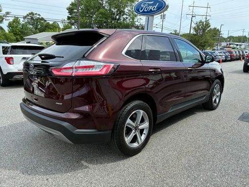 Certified 2023 Ford Edge SEL w/ Convenience Package AWD/4WD image 3