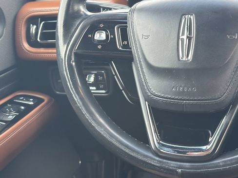 Used 2020 Lincoln Aviator Reserve RWD image 14