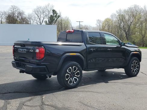 New 2026 GMC Canyon AT4 w/ AT4 Premium Package AWD/4WD image 4