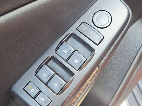 Used 2016 Chevrolet Tahoe LS RWD image 24