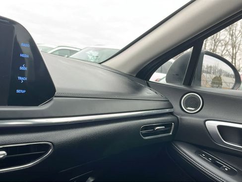 Used 2023 Hyundai Sonata Limited image 18