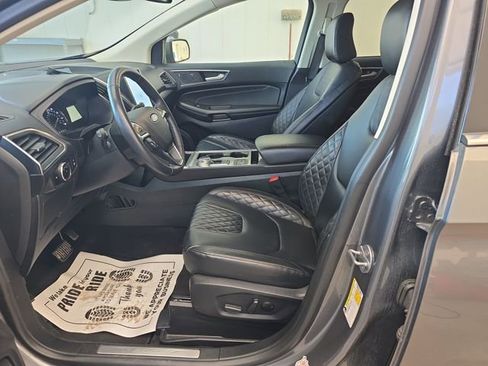 Used 2024 Ford Edge Titanium image 9