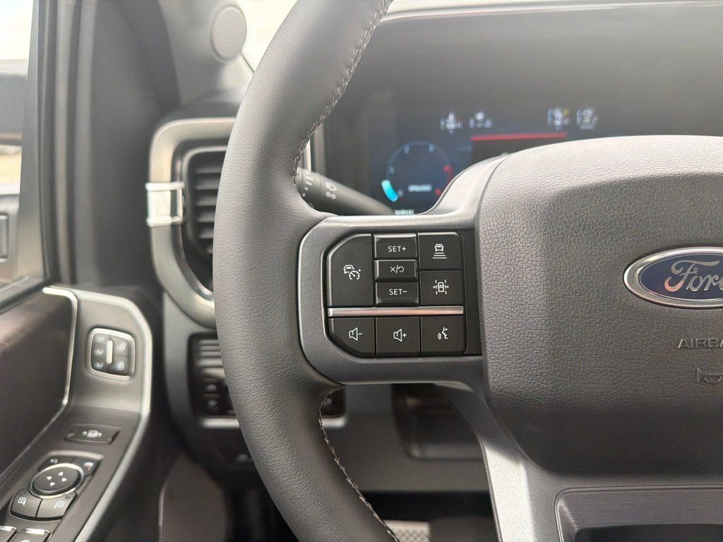 New 2026 Ford F350 Lariat w/ Lariat Premium Package AWD/4WD image 18