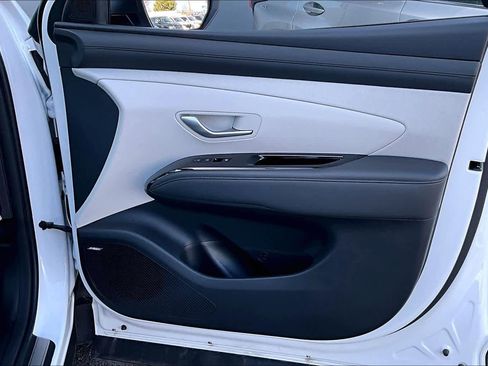 Used 2025 Hyundai Tucson Limited image 21